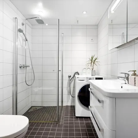 Modern Central Top Floor Apartment Appartement Tromsø